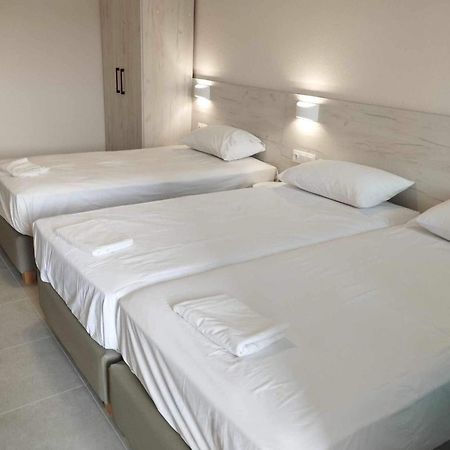 Daniela Apartments Nea Roda Dış mekan fotoğraf