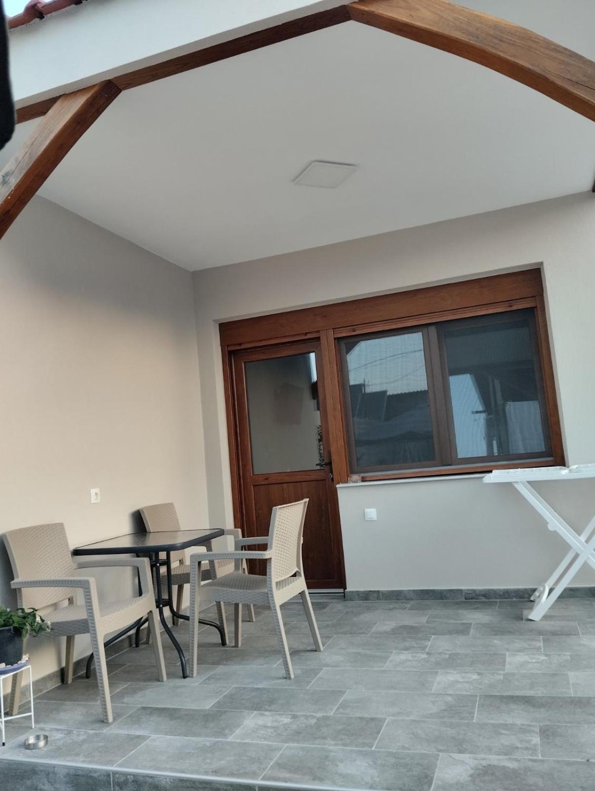 Daniela Apartments Nea Roda Dış mekan fotoğraf