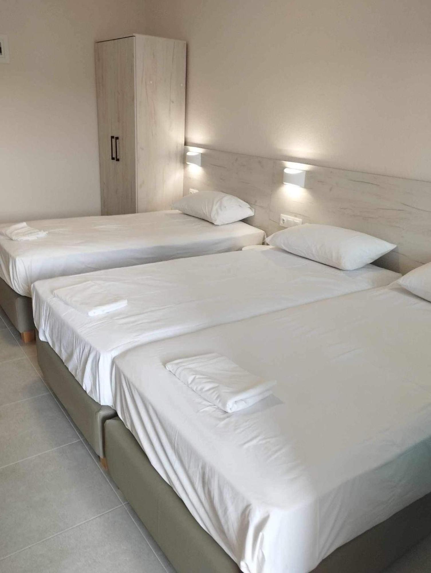 Daniela Apartments Nea Roda Dış mekan fotoğraf