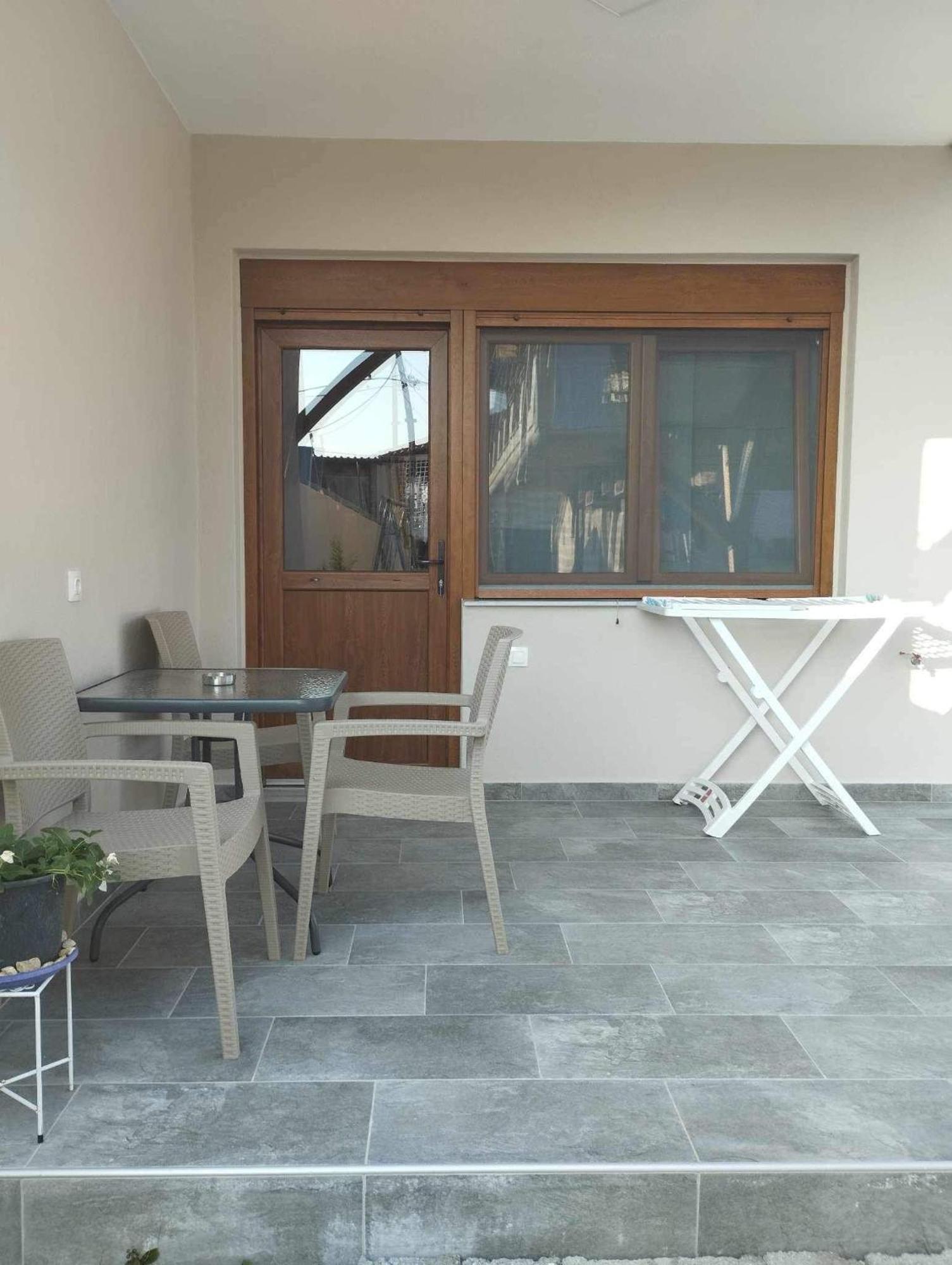 Daniela Apartments Nea Roda Dış mekan fotoğraf