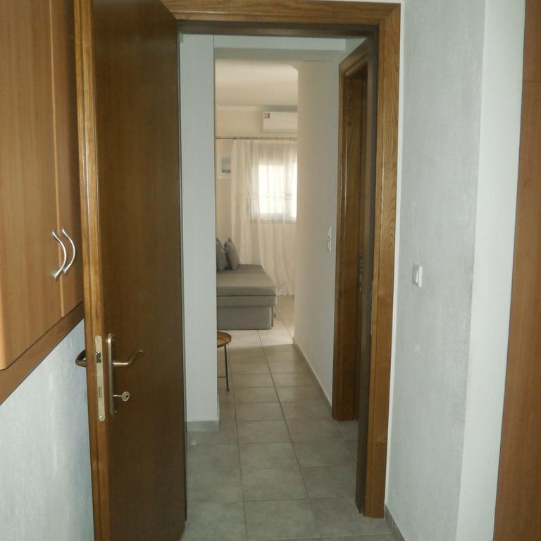 Daniela Apartments Nea Roda Dış mekan fotoğraf
