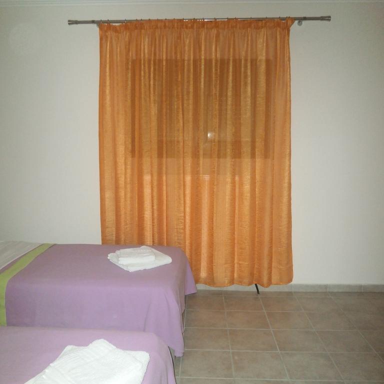 Daniela Apartments Nea Roda Dış mekan fotoğraf