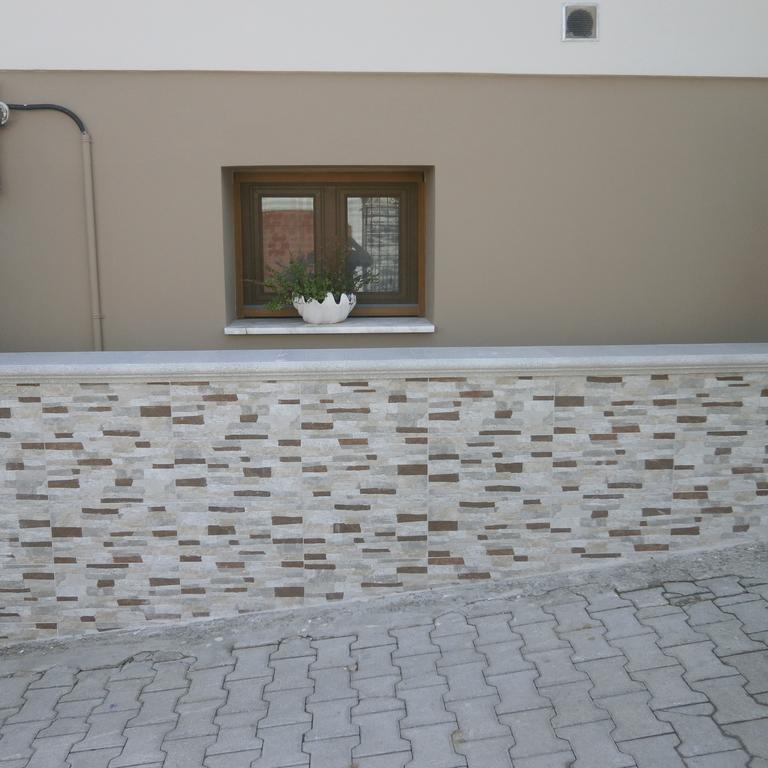 Daniela Apartments Nea Roda Dış mekan fotoğraf