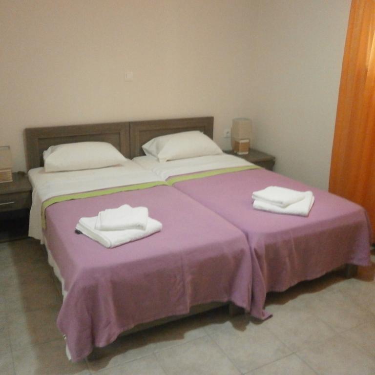 Daniela Apartments Nea Roda Dış mekan fotoğraf