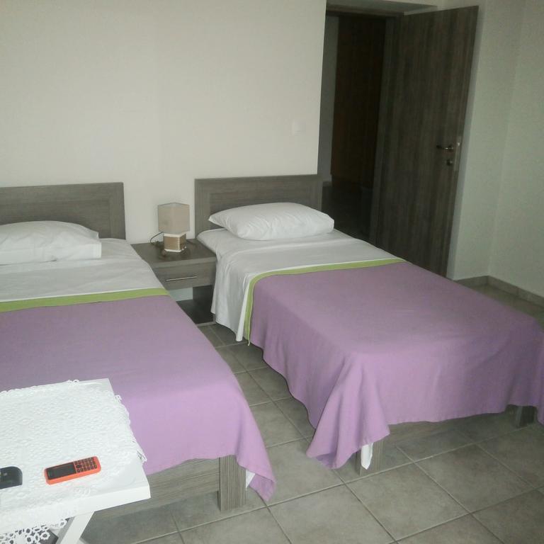 Daniela Apartments Nea Roda Dış mekan fotoğraf